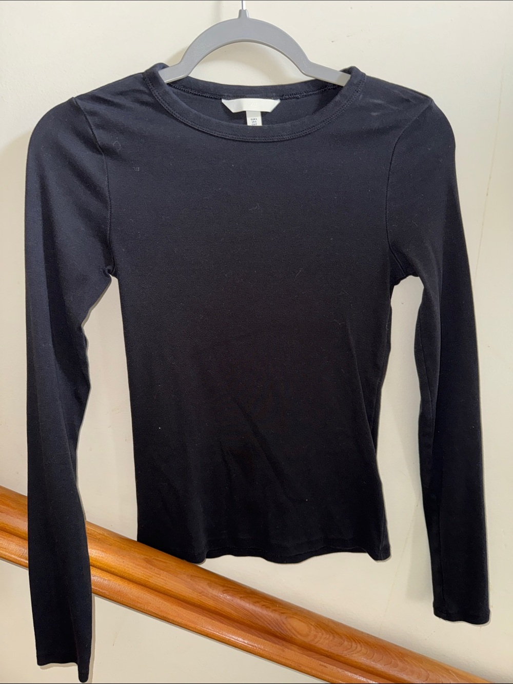 H&M Black Long-Sleeve Crewneck Tee